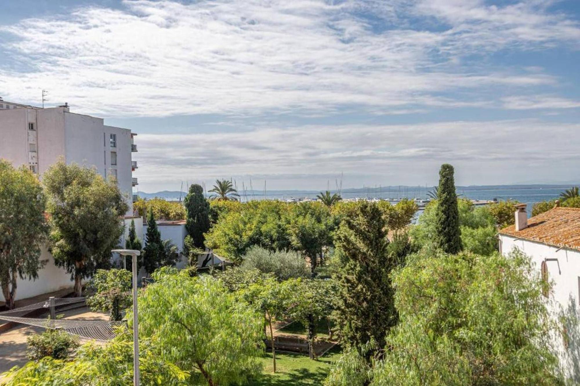 Apartamento Frente Al Mar Roses Eksteriør bilde