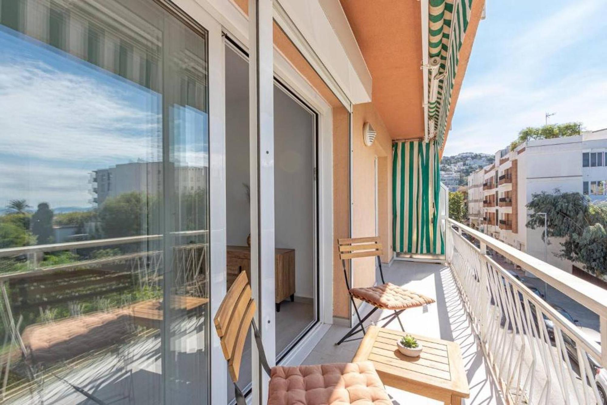 Apartamento Frente Al Mar Roses Eksteriør bilde