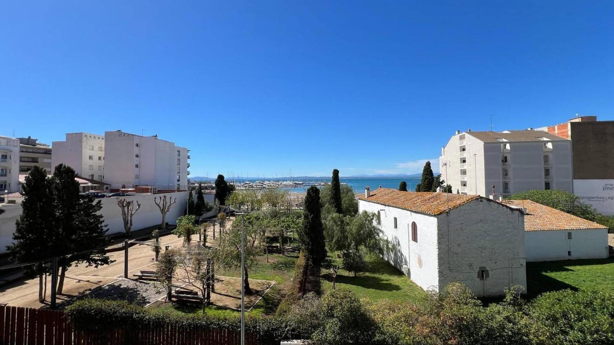 Apartamento Frente Al Mar Roses Eksteriør bilde