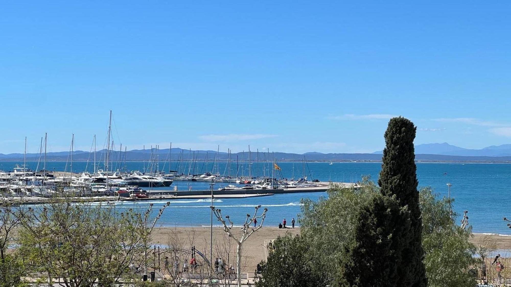 Apartamento Frente Al Mar Roses Eksteriør bilde