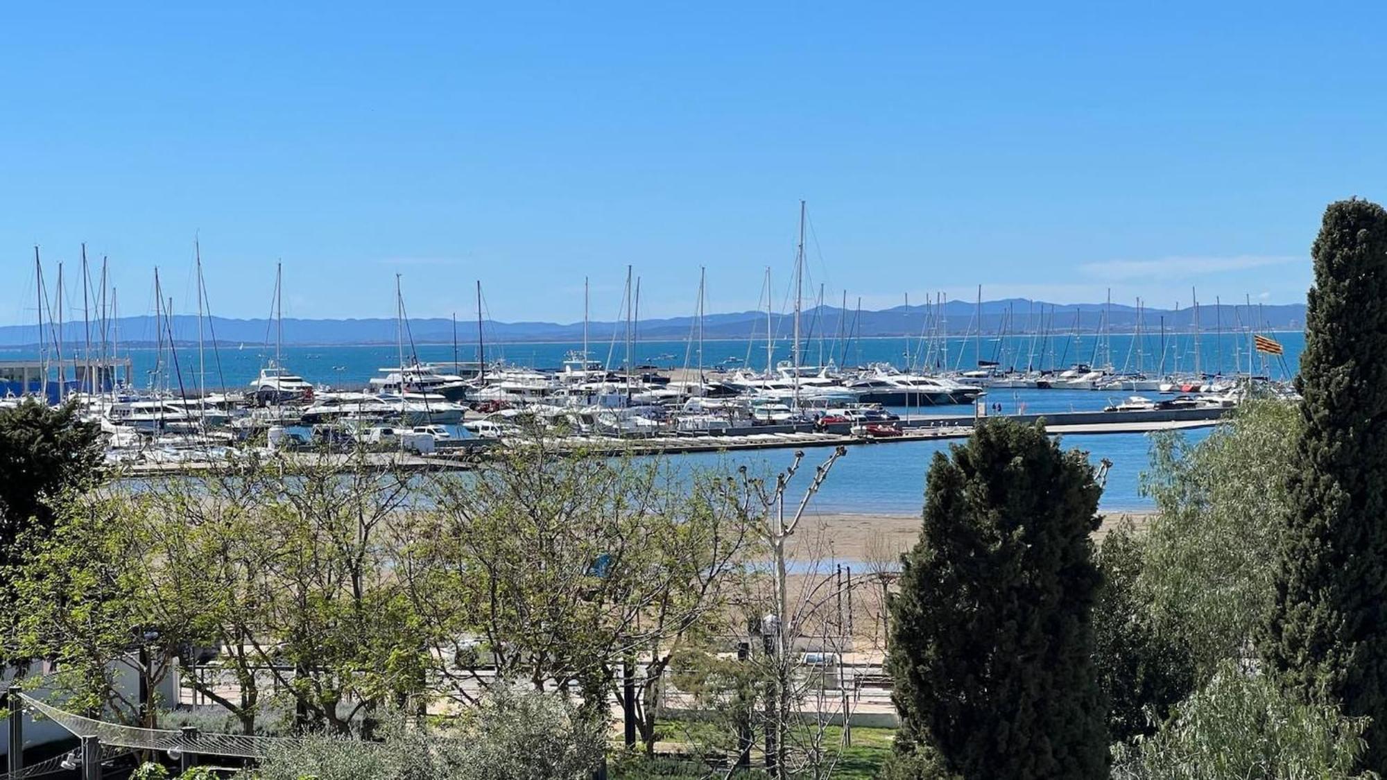 Apartamento Frente Al Mar Roses Eksteriør bilde
